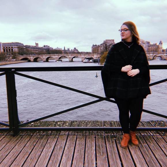 Meet your Posher, Ravyn - Picture 1 of 1